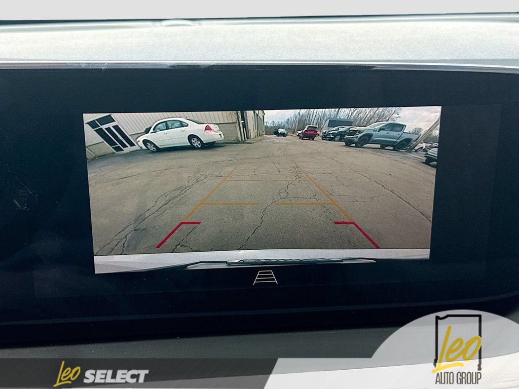 Used 2024 Buick Encore GX Avenir w/ Avenir Convenience Package FWD image 16
