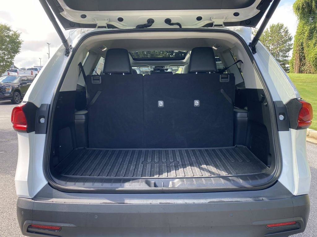 Used 2024 Toyota Grand Highlander AWD Hybrid image 8