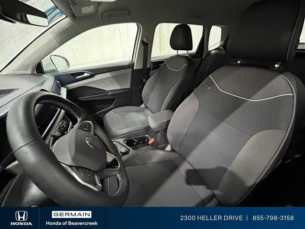 Used 2024 Volkswagen Taos SE image 26