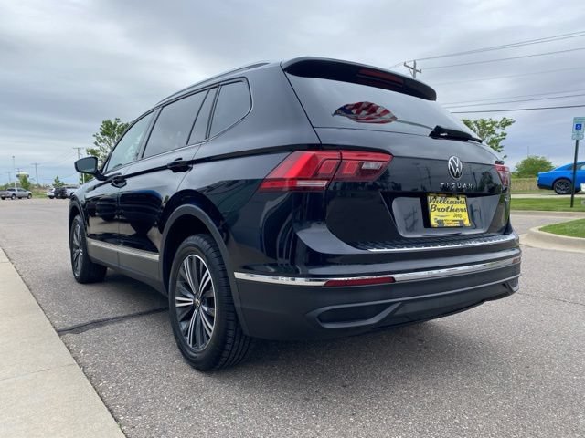 Used 2024 Volkswagen Tiguan Wolfsburg Edition AWD/4WD image 7