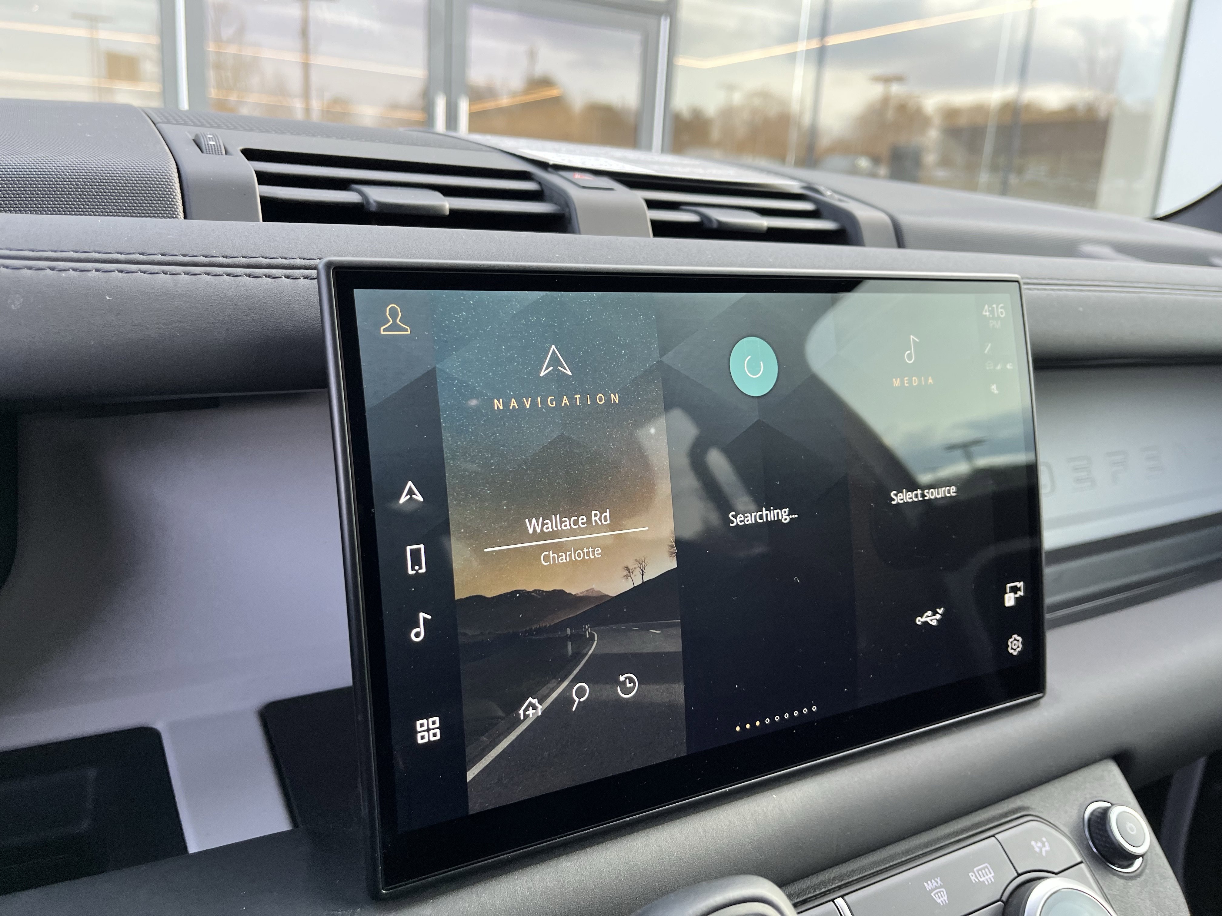 Certified 2025 Land Rover Defender 110 S image 24