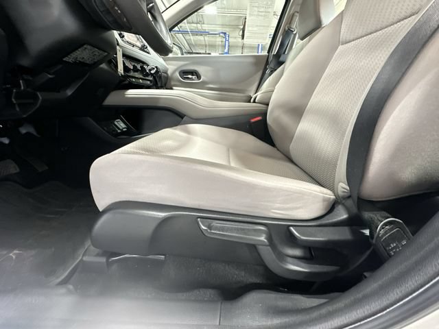 Used 2017 Honda HR-V LX image 18