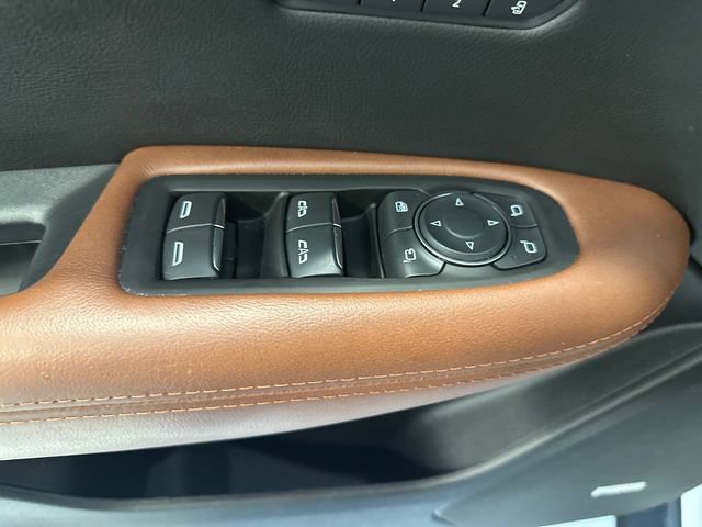 Used 2023 Cadillac XT5 Premium Luxury w/ LPO, Floor Liner Package AWD/4WD image 23