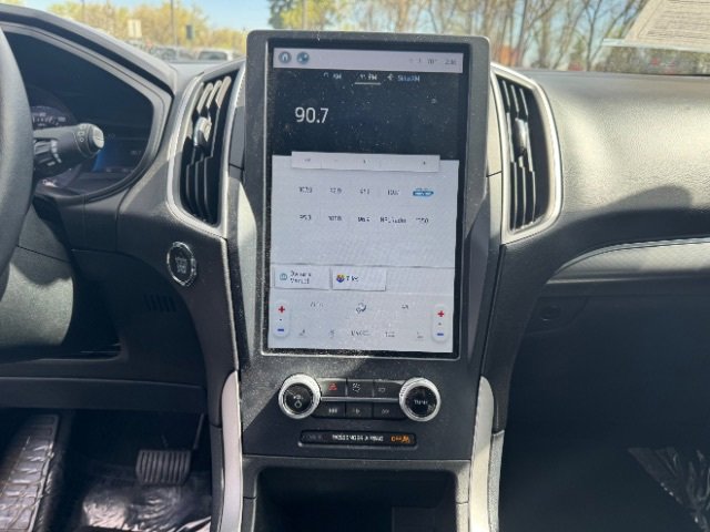 Used 2022 Ford Edge SEL image 29