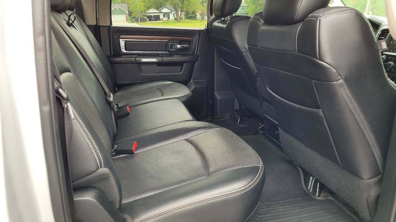 Used 2017 RAM 1500 Laramie AWD/4WD image 21