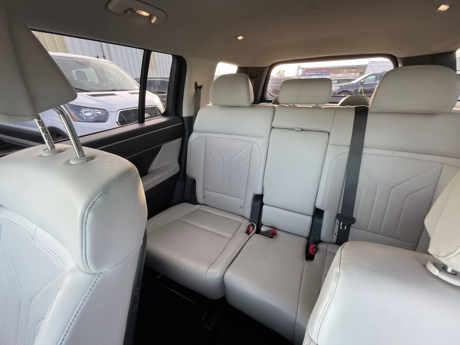 Used 2025 Hyundai Santa Fe SEL image 42