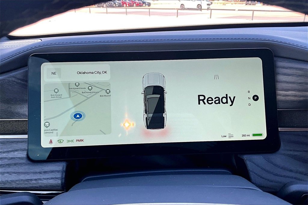 Used 2024 Rivian R1S Adventure image 22