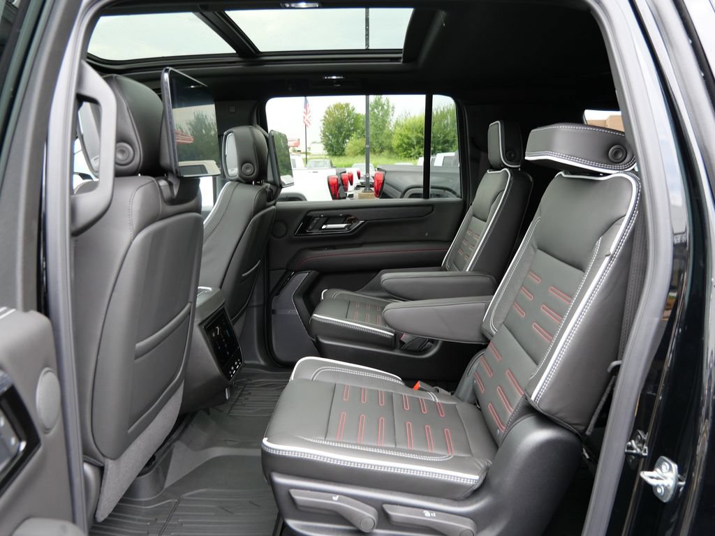 New 2026 GMC Yukon XL AT4 Ultimate AWD/4WD image 11