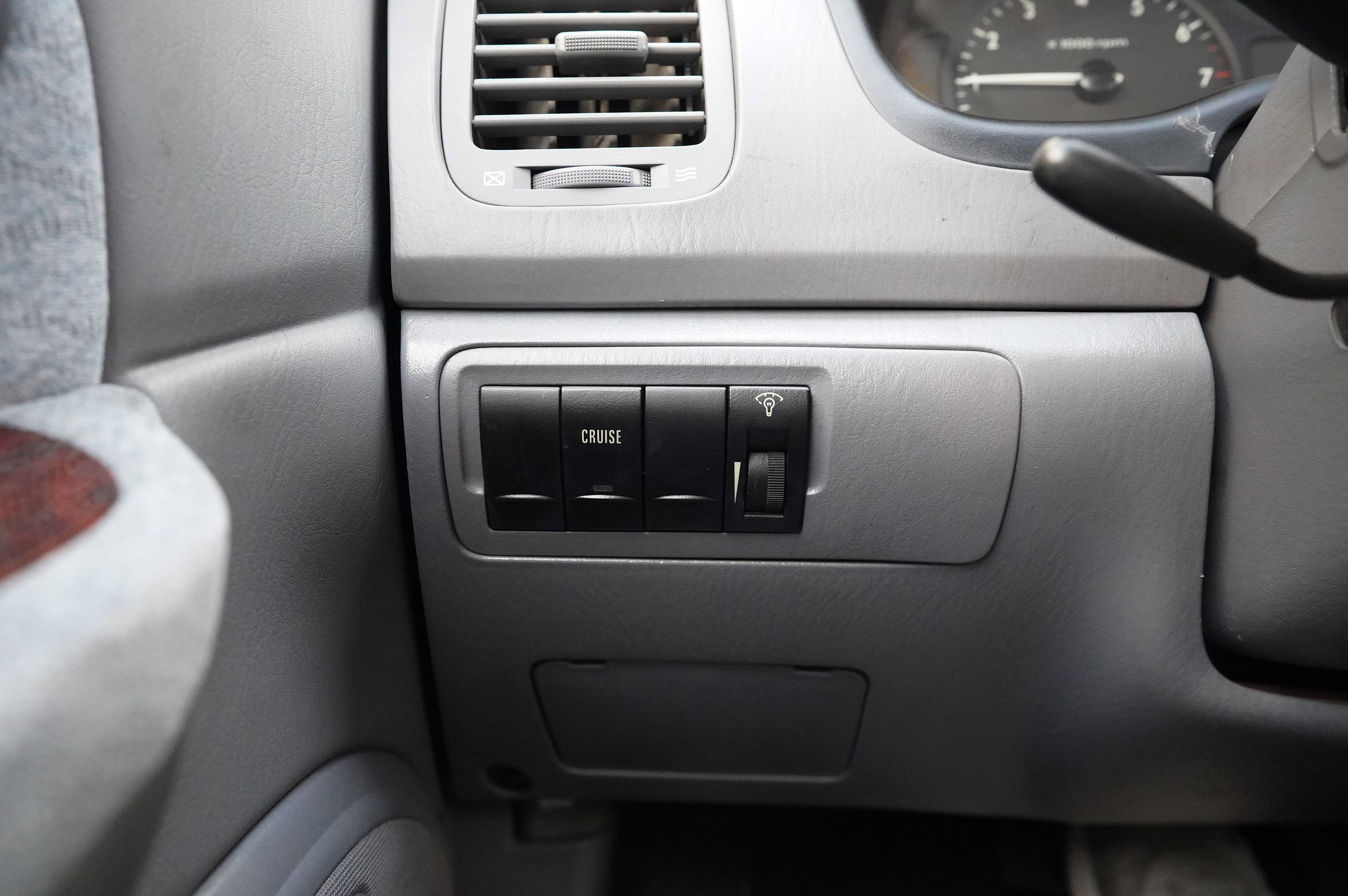 Used 2005 Kia Optima EX image 10