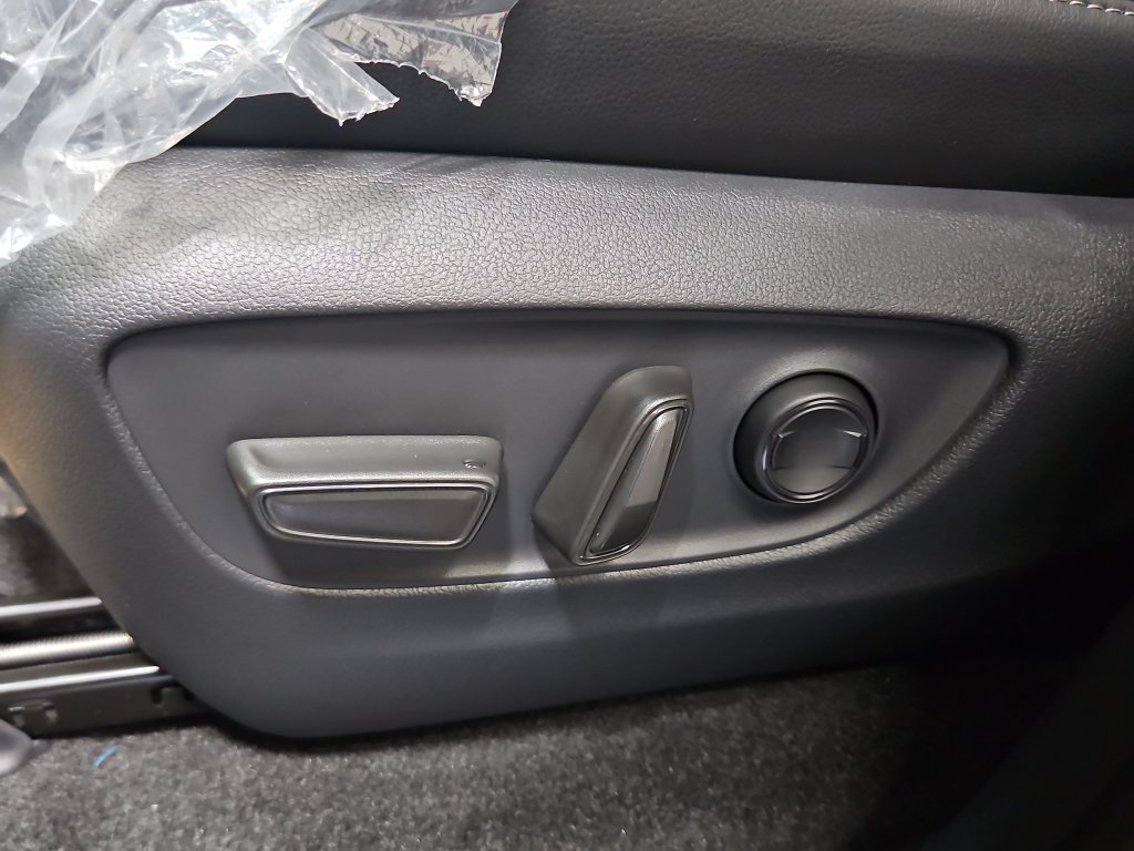 New 2027 Toyota Land Cruiser AWD/4WD image 30