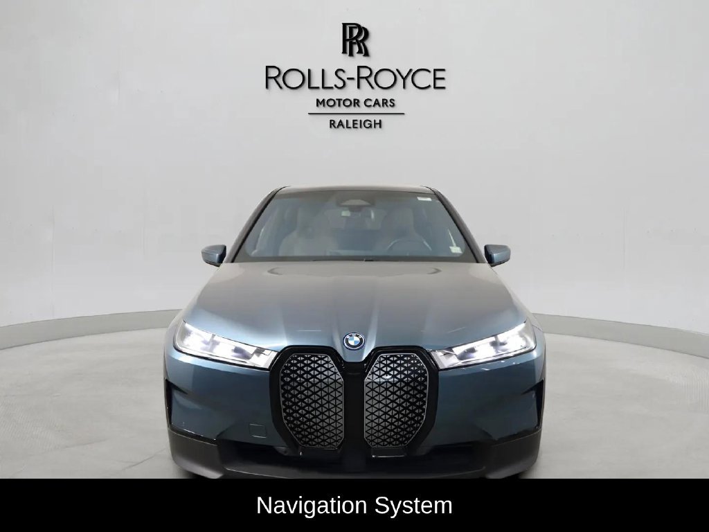 Used 2023 BMW iX xDrive50 AWD/4WD image 2