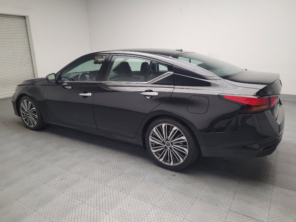 Used 2023 Nissan Altima 2.5 SL image 3