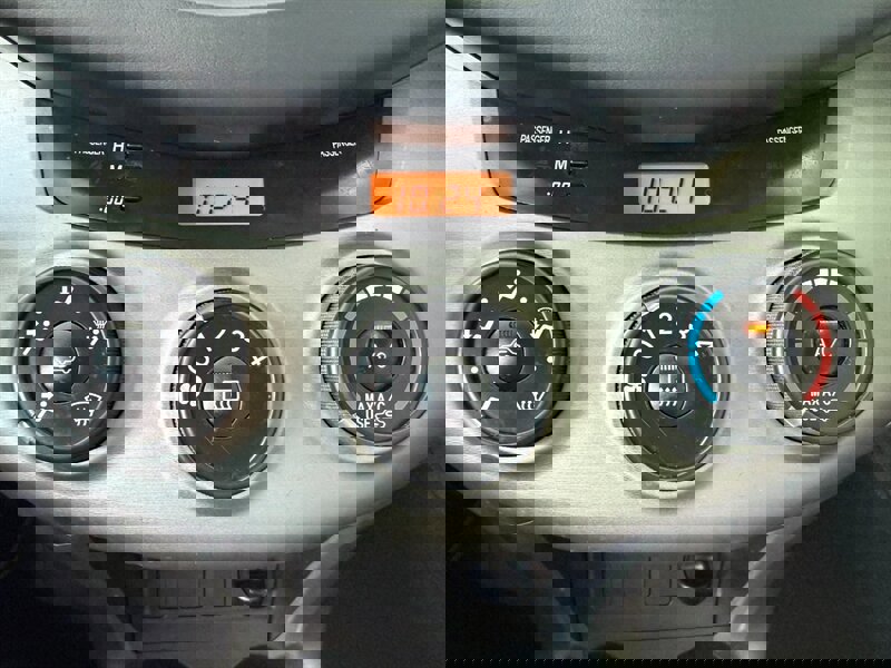 Used 2006 Toyota RAV4 2WD image 28