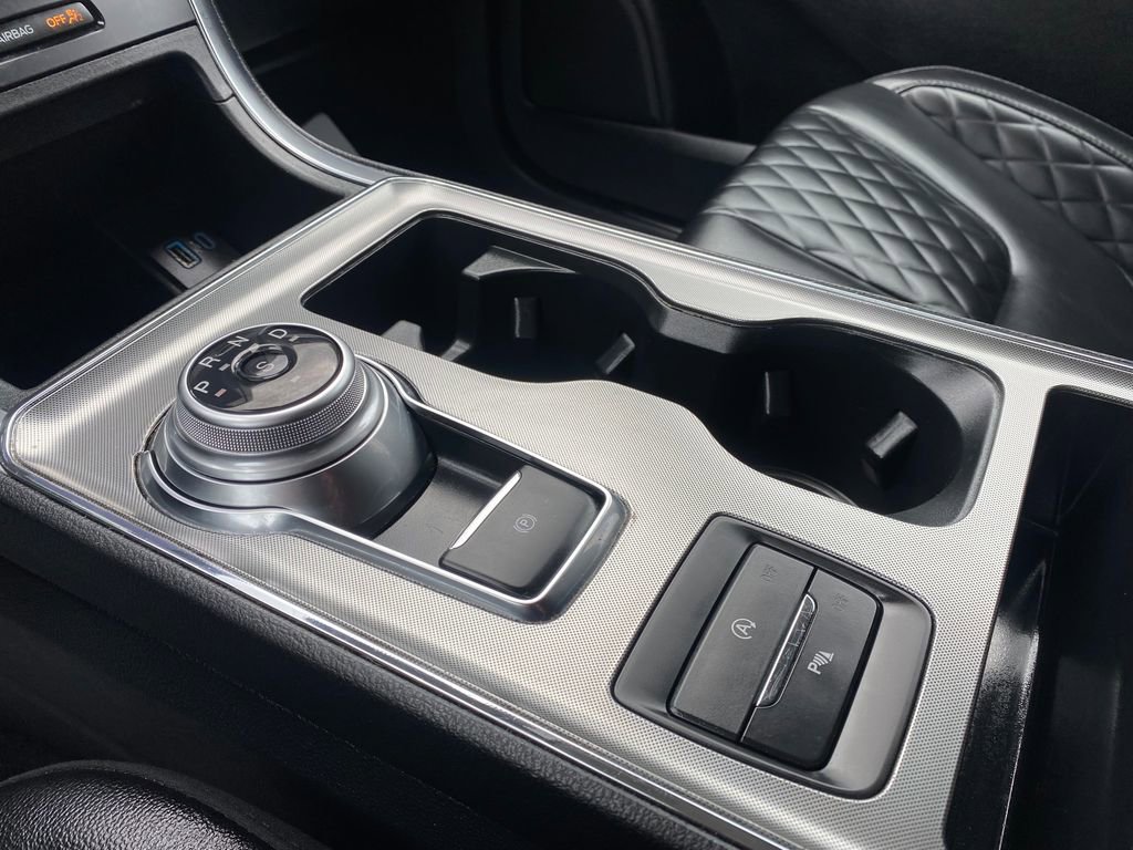 Used 2024 Ford Edge Titanium image 27