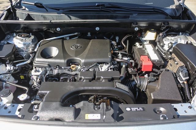 Used 2021 Toyota RAV4 LE w/ Carpet Mat Package (TMS) image 39