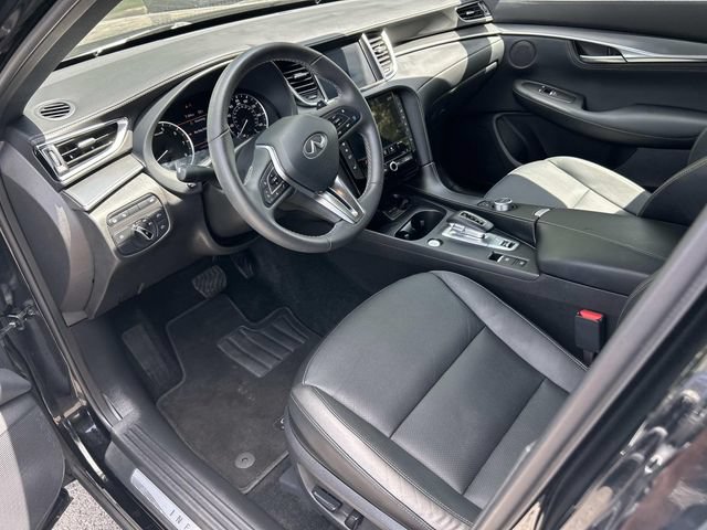 Certified 2025 INFINITI QX55 Luxe w/ Cargo Package AWD/4WD image 12