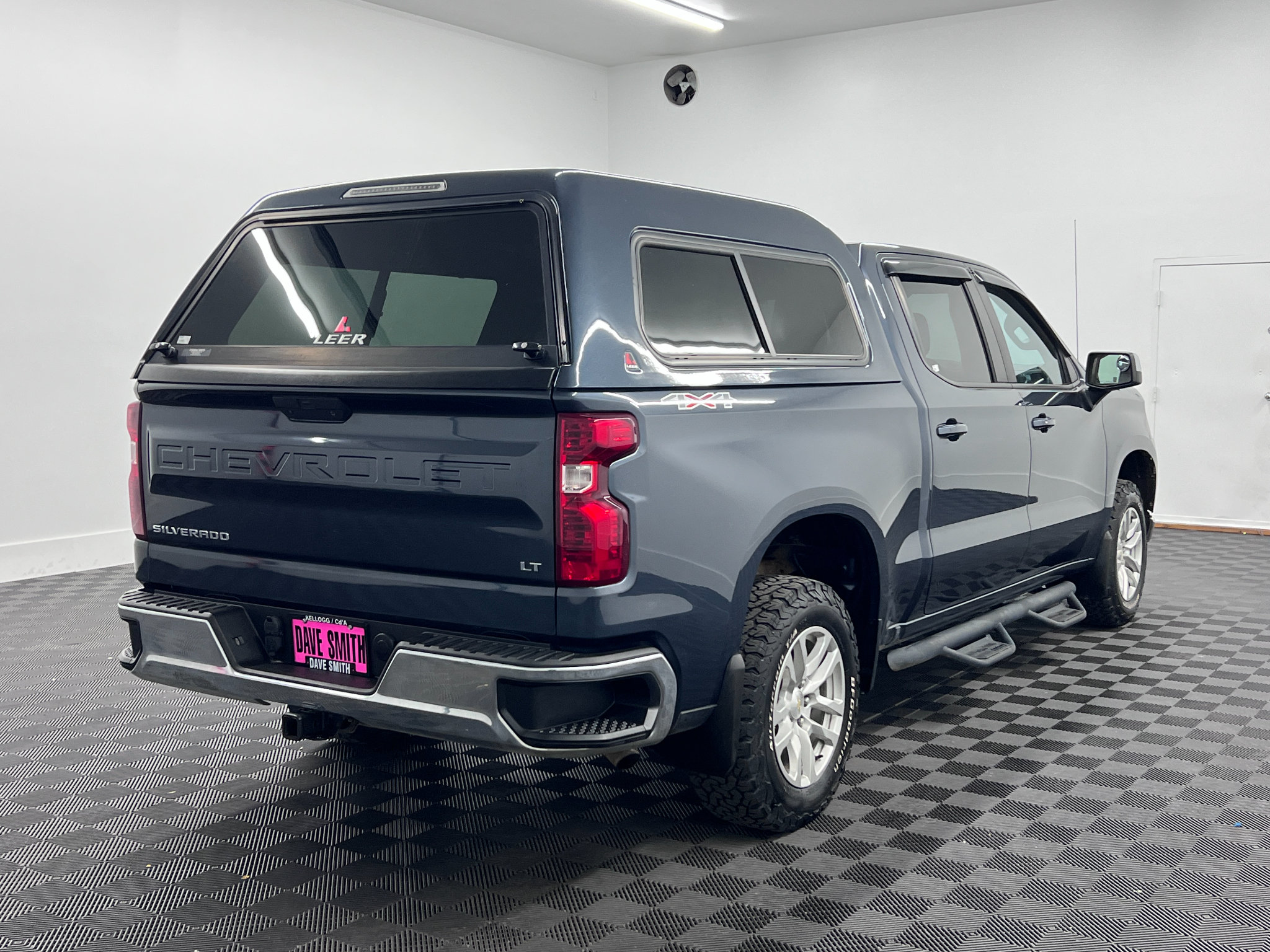 Used 2021 Chevrolet Silverado 1500 LT AWD/4WD image 5