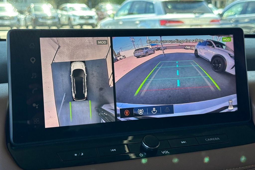 New 2026 Nissan Rogue Platinum image 7