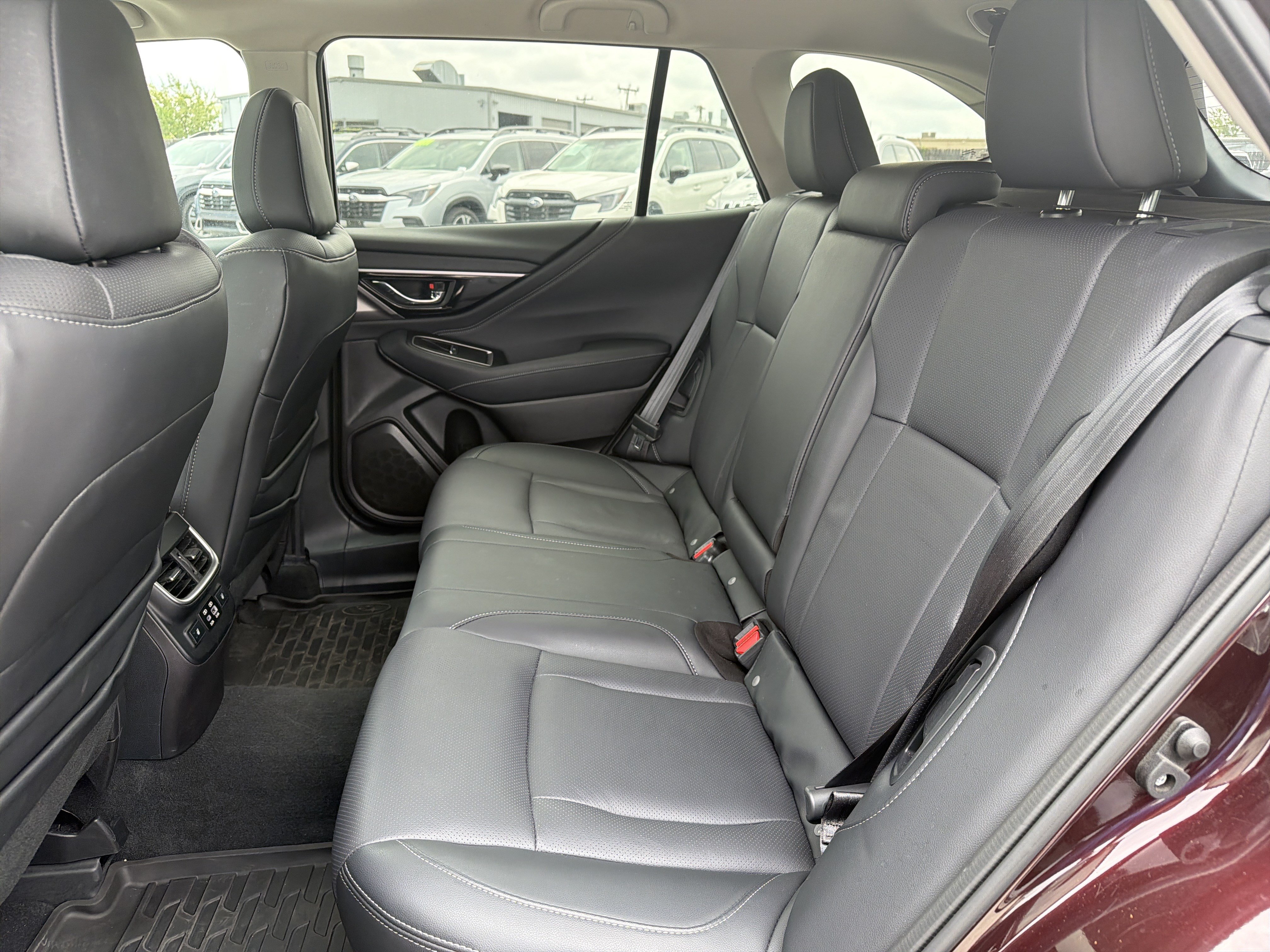 Used 2023 Subaru Outback Limited XT AWD/4WD image 28