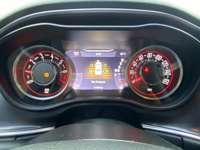 Used 2015 Dodge Challenger SXT image 15