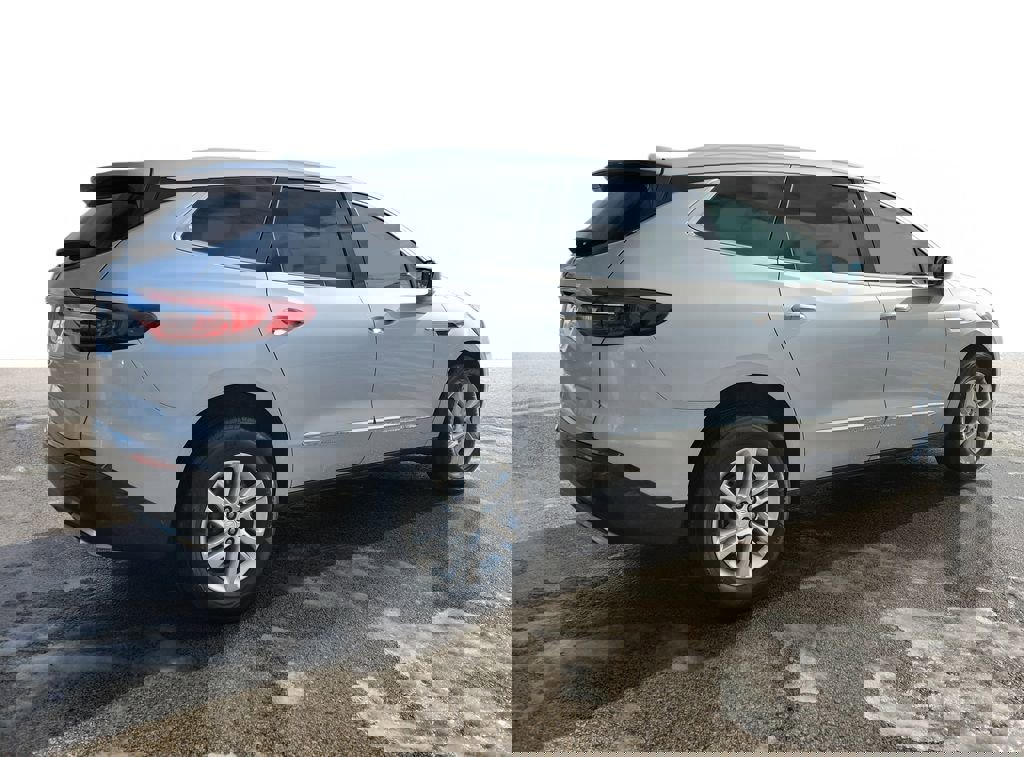 Used 2021 Buick Enclave Essence image 4