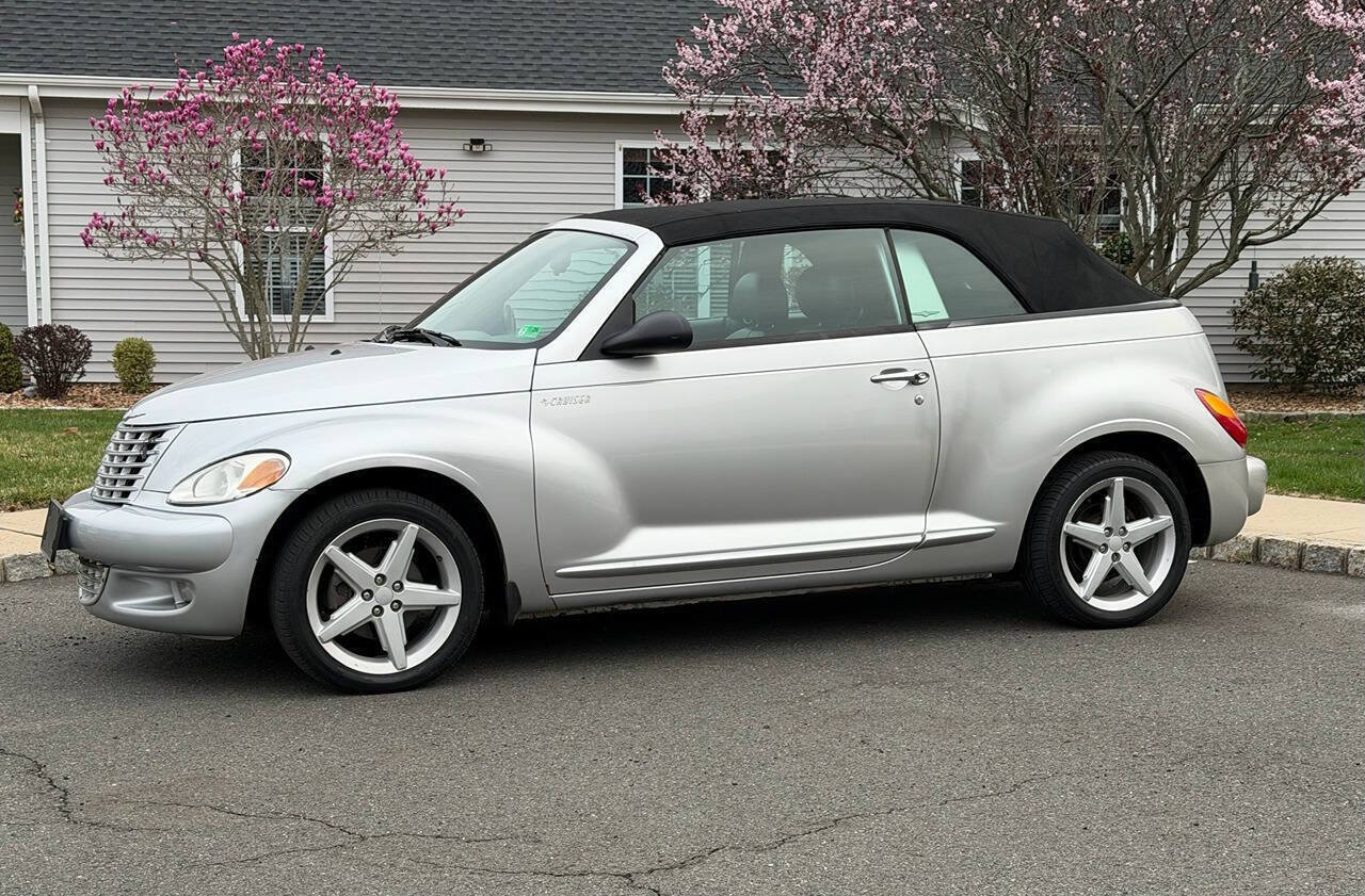 Used 2005 Chrysler PT Cruiser GT FWD image 2