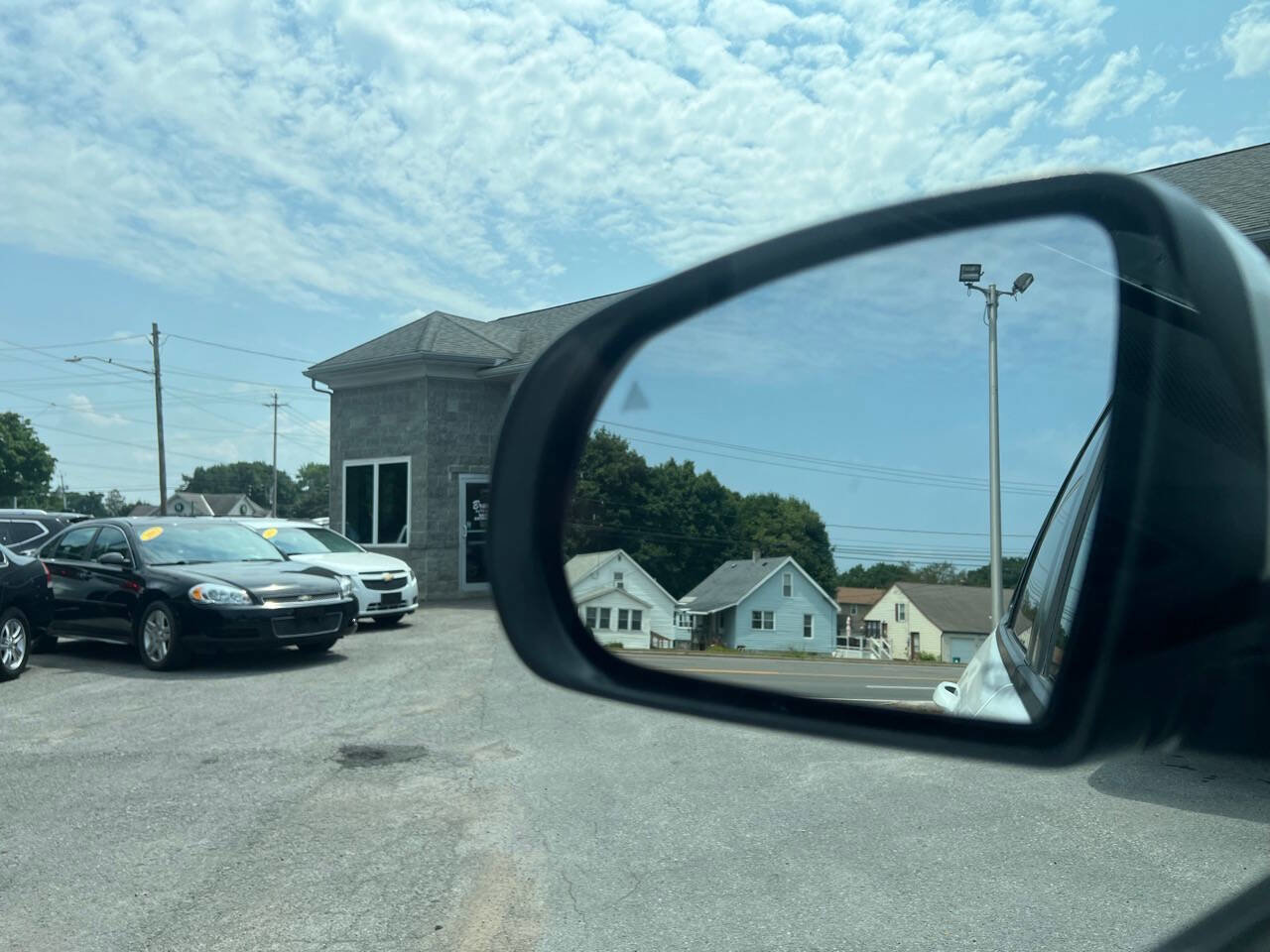 Used 2020 Jeep Cherokee Latitude image 18