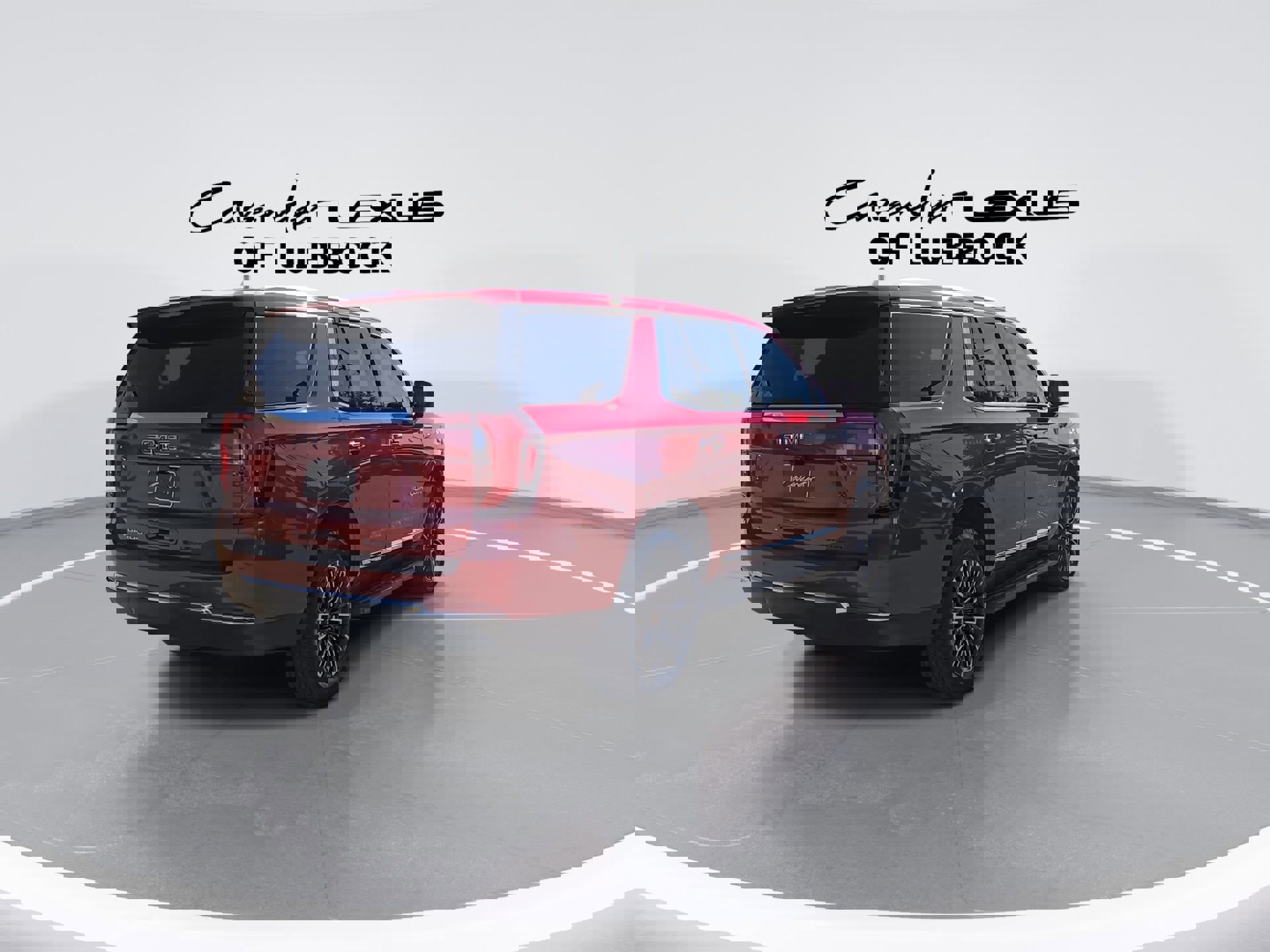 Used 2025 GMC Yukon Elevation w/ Elevation Premium Package AWD/4WD image 7