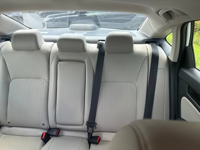Used 2022 Honda Civic Touring image 14
