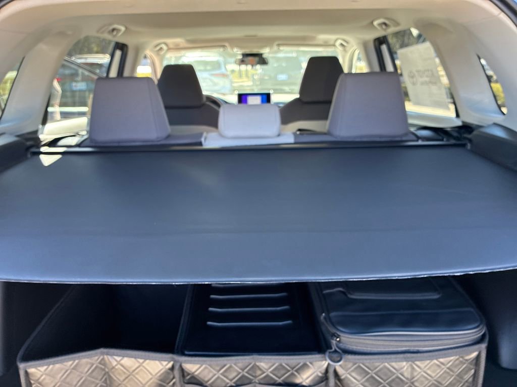New 2025 Toyota RAV4 XLE image 34