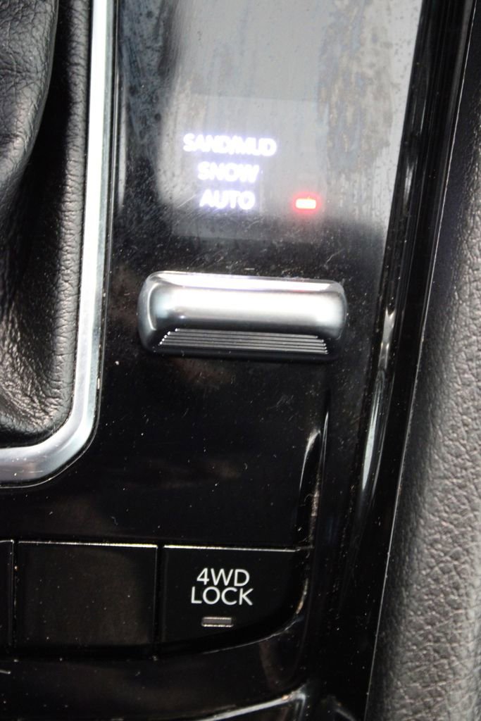 Used 2022 Jeep Compass Limited AWD/4WD image 18