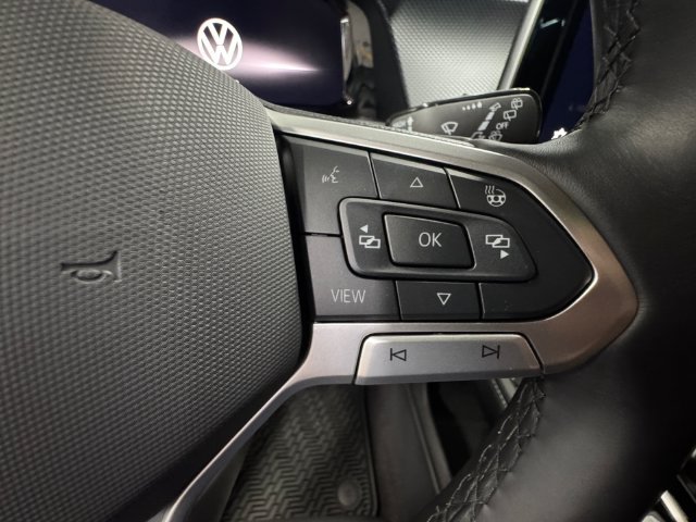 Used 2024 Volkswagen Atlas Cross Sport SEL Premium R-Line AWD/4WD image 20