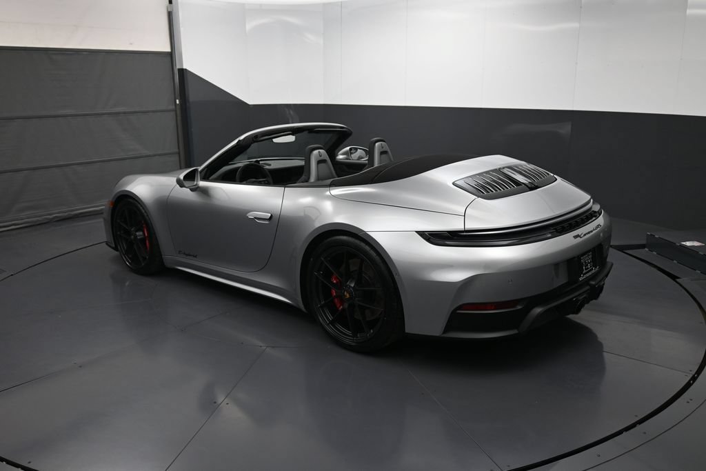 New 2026 Porsche 911 Carrera 4 GTS AWD/4WD image 33