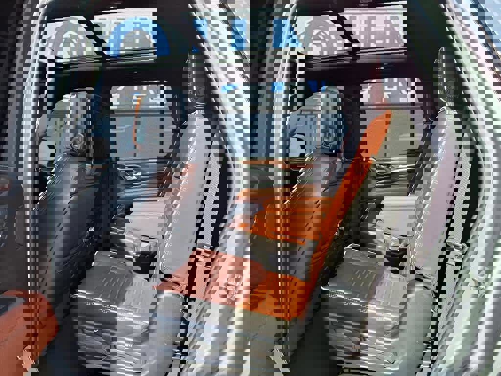 Used 2024 GMC Yukon Denali Ultimate image 12