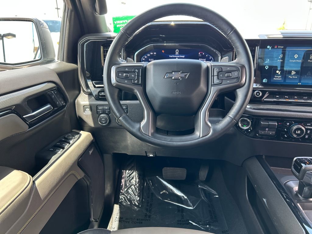 Used 2024 Chevrolet Silverado 1500 ZR2 w/ Technology Package AWD/4WD image 9