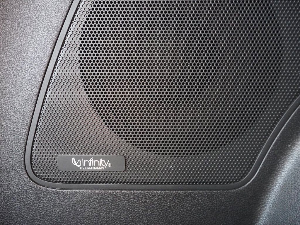 Used 2019 Hyundai Santa Fe Limited w/ Cargo Package image 69