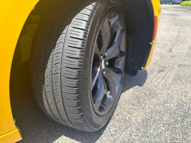 Used 2017 Dodge Charger R/T w/ Plus Group RWD image 40