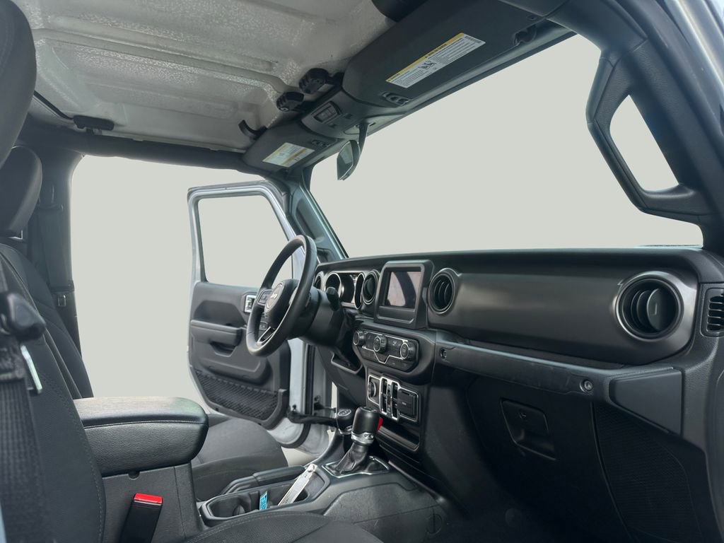 Used 2023 Jeep Gladiator Sport image 13