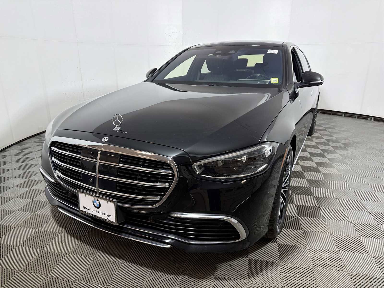 Used 2021 Mercedes-Benz S 580 4MATIC Sedan image 3
