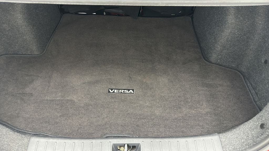 Used 2025 Nissan Versa SV FWD image 22