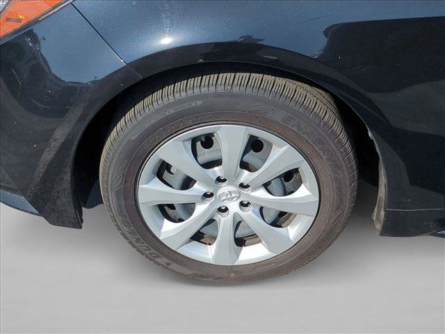 Used 2026 Toyota Corolla LE FWD image 23