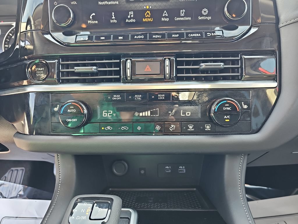Used 2025 Nissan Pathfinder SL FWD image 24