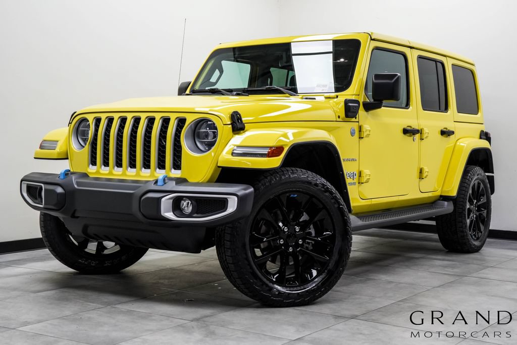 Used 2022 Jeep Wrangler Unlimited Sahara w/ Cold Weather Group AWD/4WD video 1