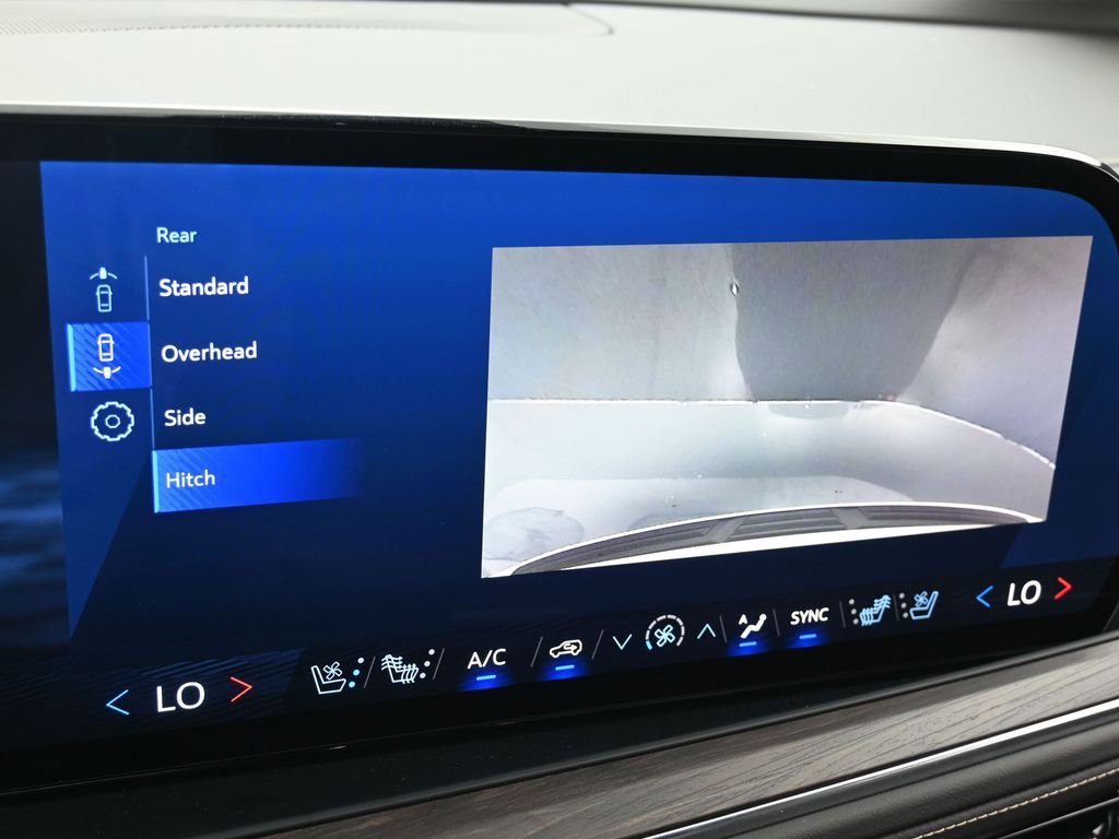 New 2025 Chevrolet Suburban Premier image 23