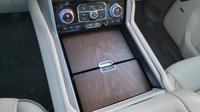 Used 2021 GMC Yukon XL Denali w/ Denali Premium Package image 35