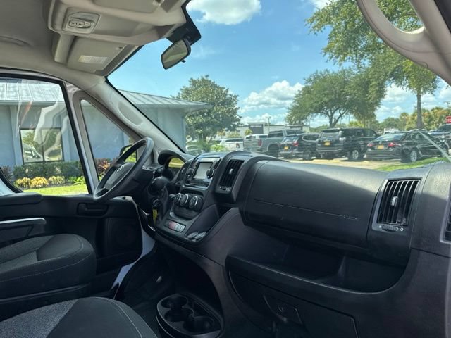 Used 2021 RAM ProMaster 2500 w/ Convenience Group FWD image 11