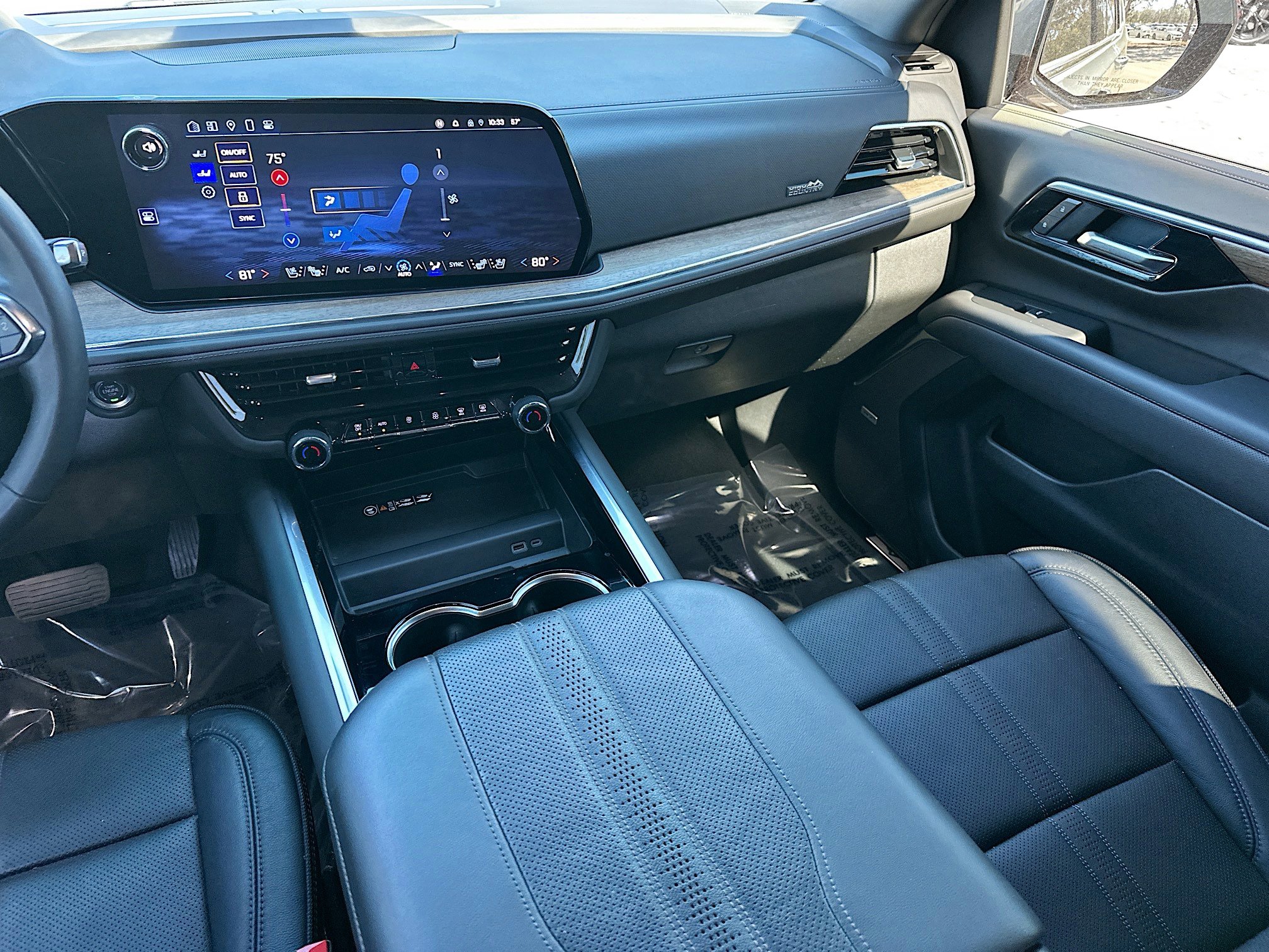 Used 2025 Chevrolet Tahoe High Country image 23