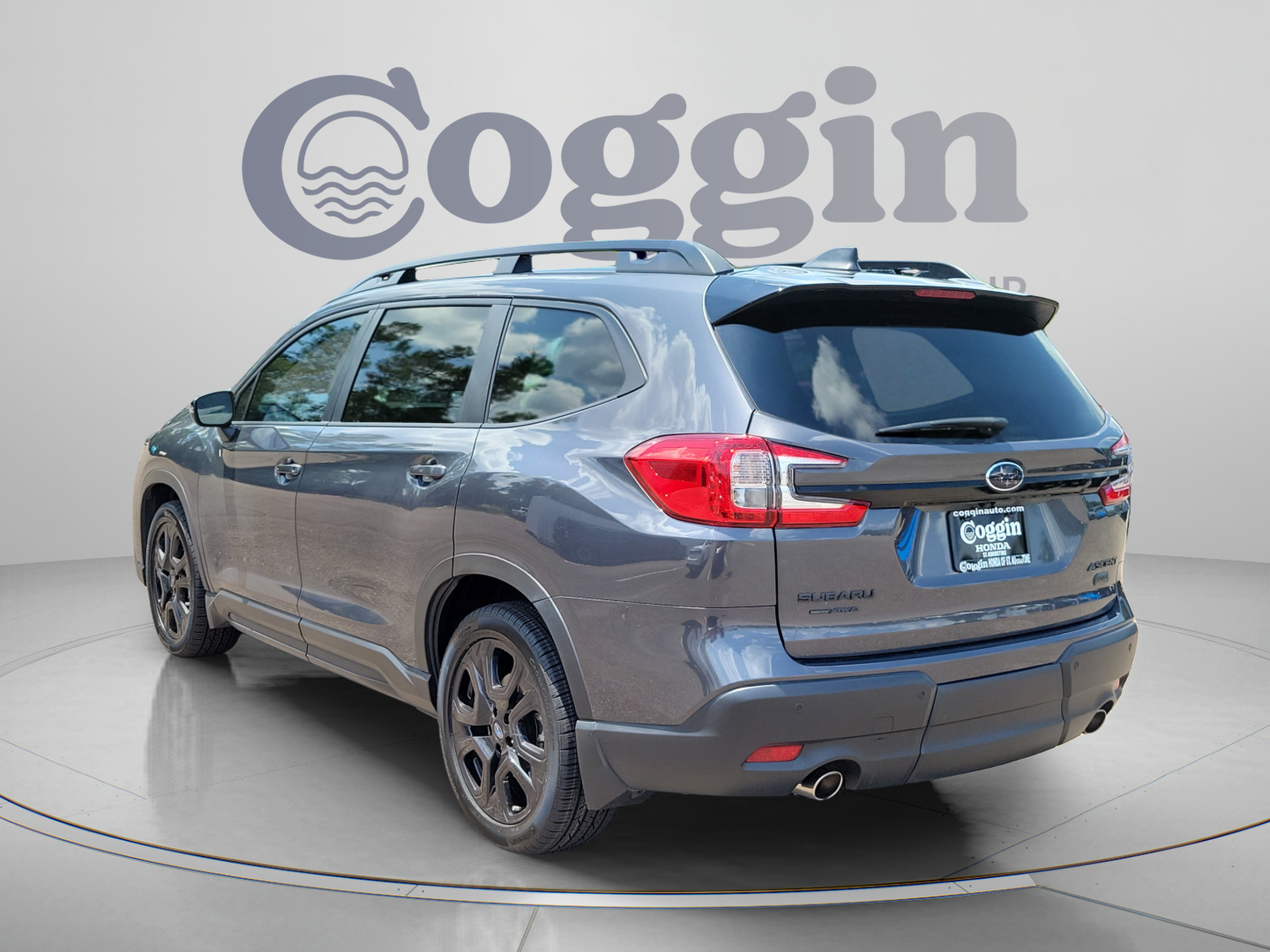 Used 2023 Subaru Ascent Onyx Edition AWD/4WD image 3