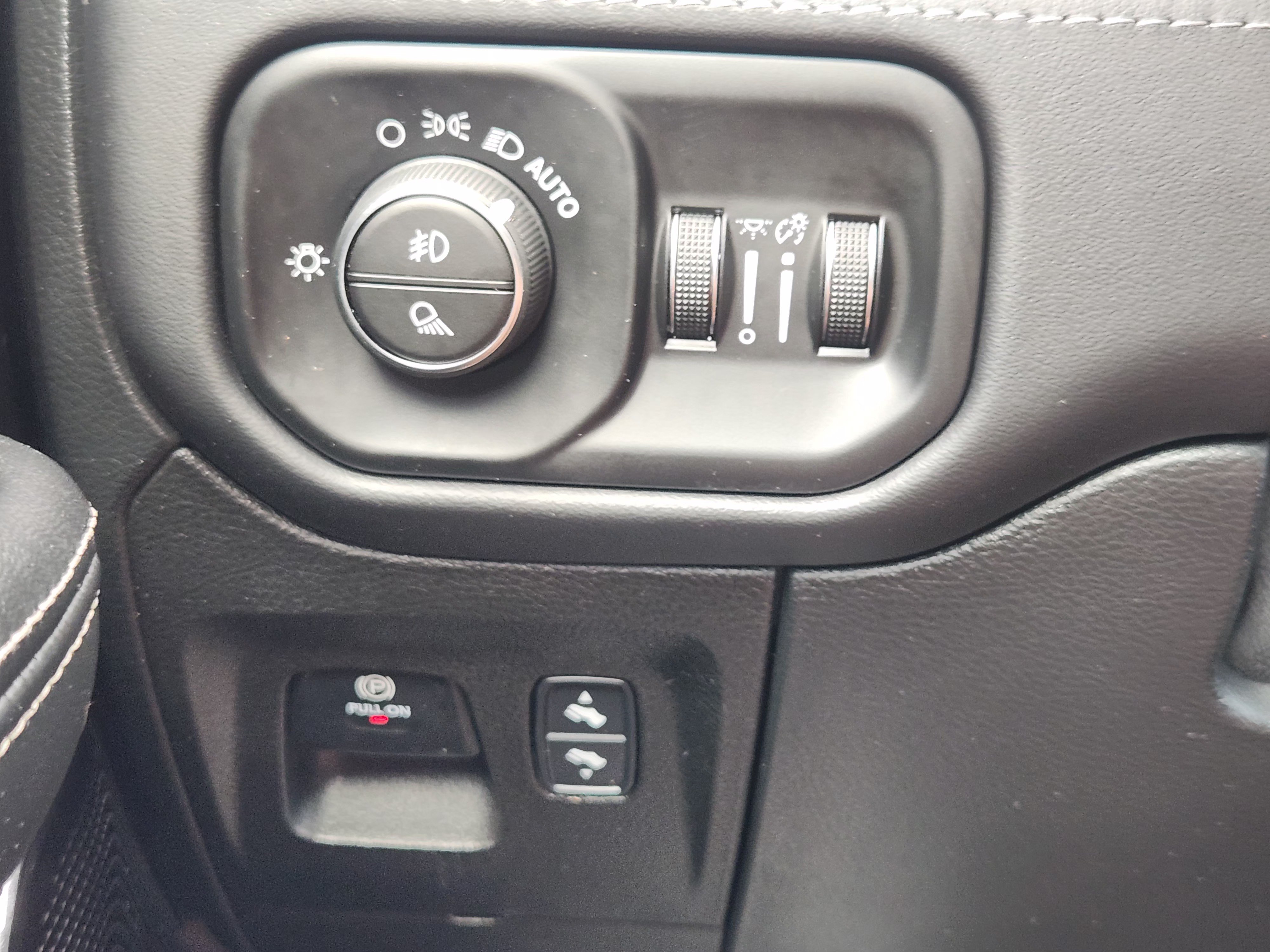 Used 2022 RAM 1500 Limited w/ Night Edition RWD image 24