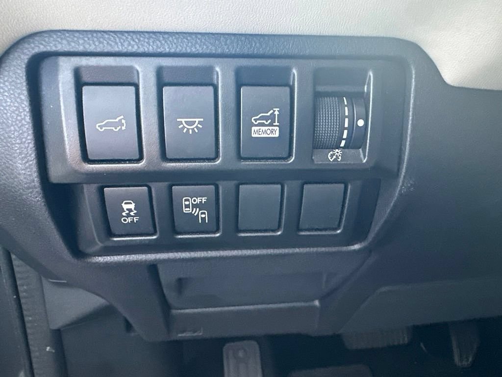 Used 2021 Subaru Ascent Touring AWD/4WD image 14